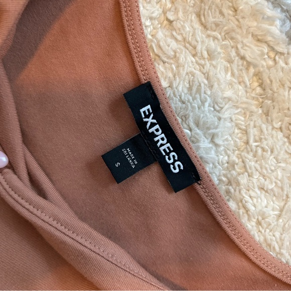 Express top - Picture 2 of 3